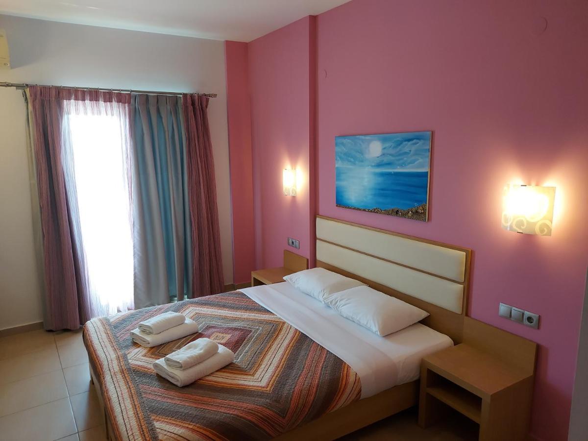 Hotel Epavlis Eleftheriadi Paralía Exterior foto